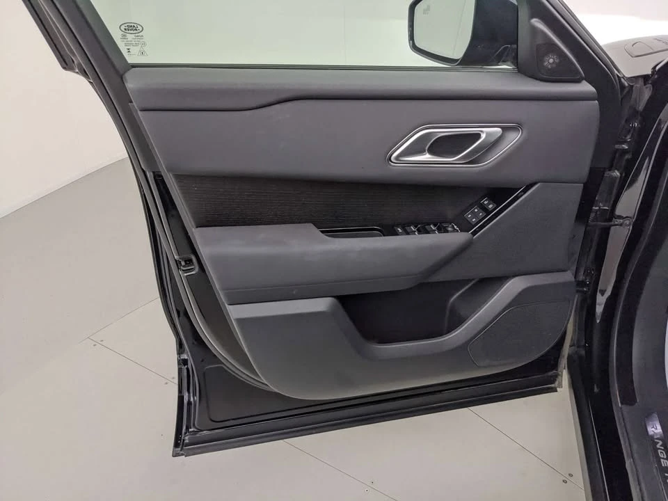 2024 Land Rover Range Rover Velar - Image 13 of 20