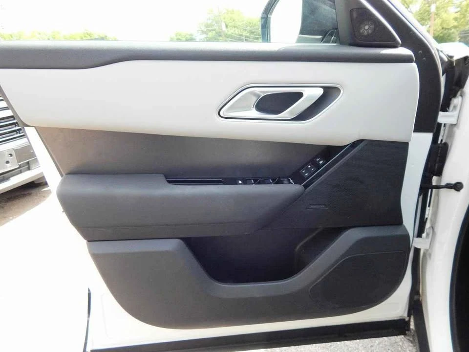 2024 Land Rover Range Rover Velar - Image 10 of 20
