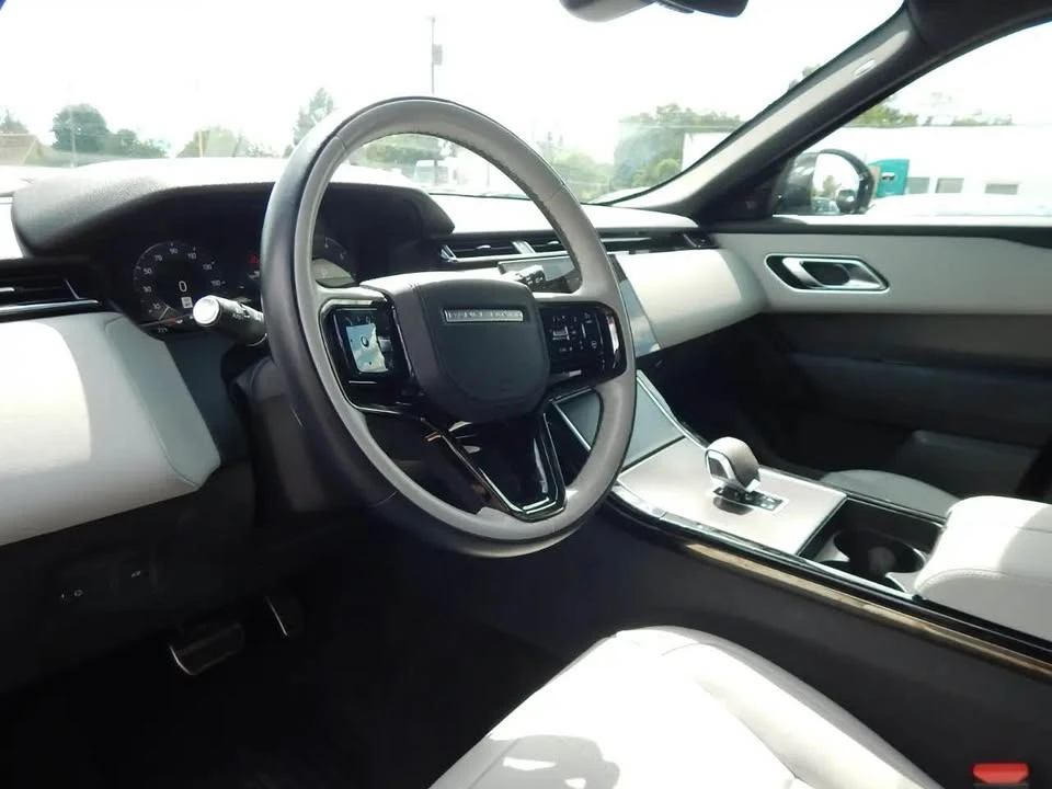 2024 Land Rover Range Rover Velar - Image 4 of 5