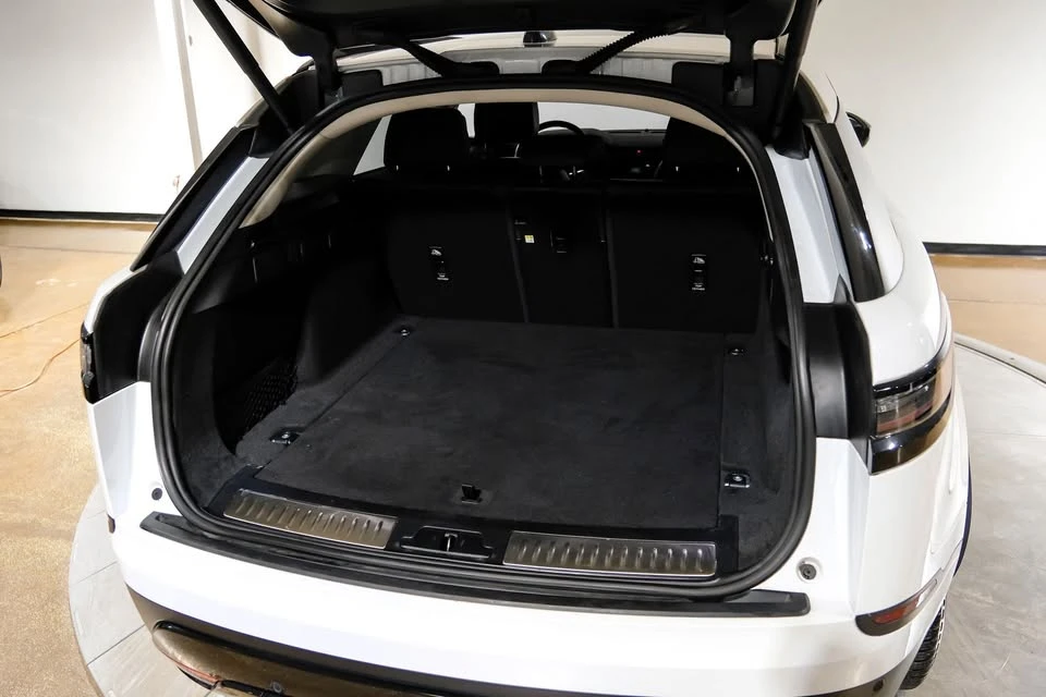2024 Land Rover Range Rover Velar - Image 16 of 20