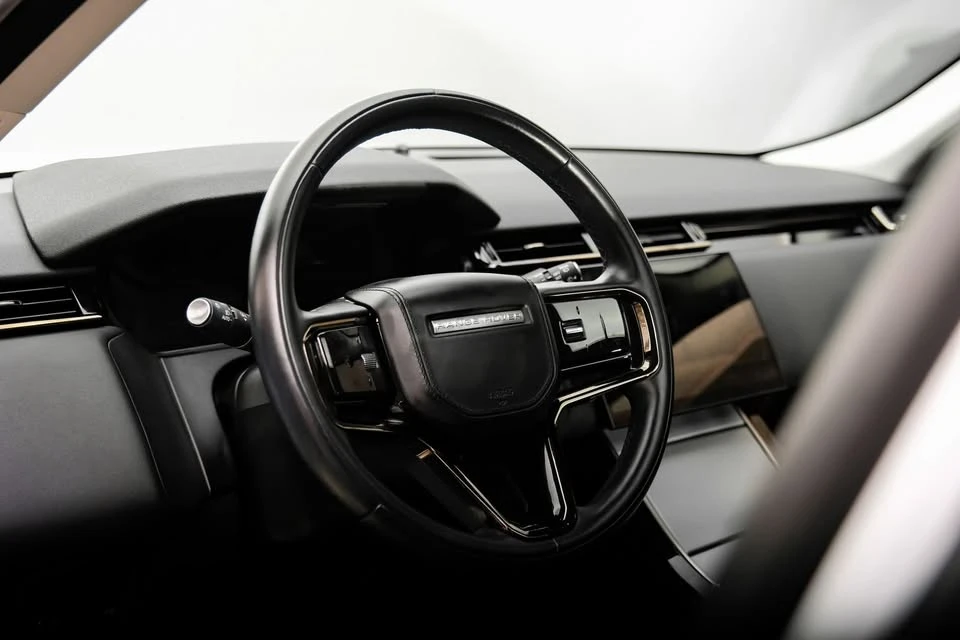 2024 Land Rover Range Rover Velar - Image 16 of 20