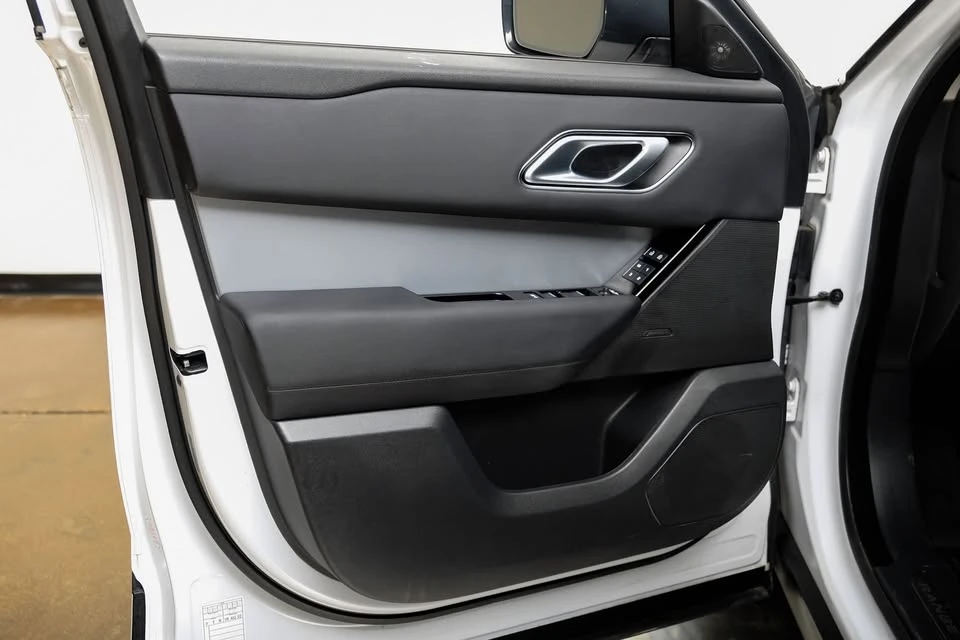 2024 Land Rover Range Rover Velar - Image 9 of 20