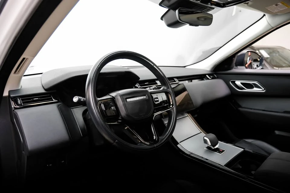 2024 Land Rover Range Rover Velar - Image 3 of 20