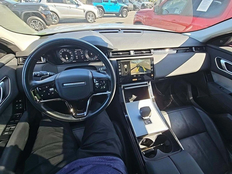 2024 Land Rover Range Rover Velar - Image 6 of 10