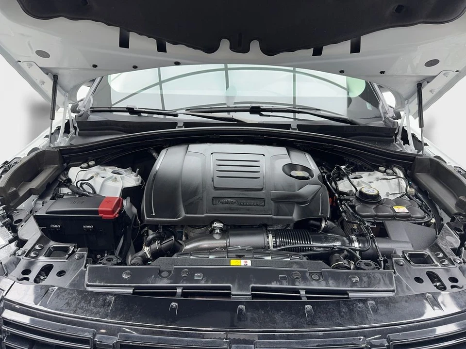 2024 Land Rover Range Rover Velar - Image 12 of 21