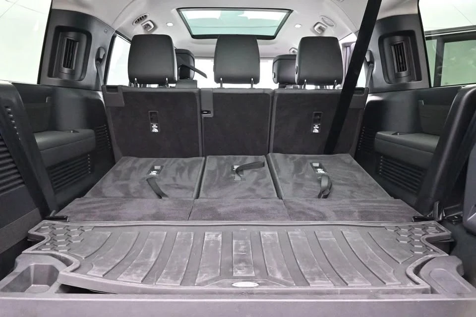 2024 Land Rover Defender L663 - Image 6 of 15