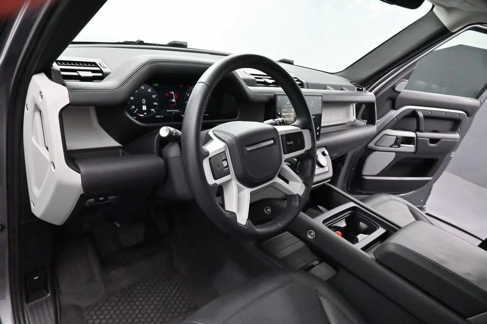2024 Land Rover Defender L663 - Image 13 of 15