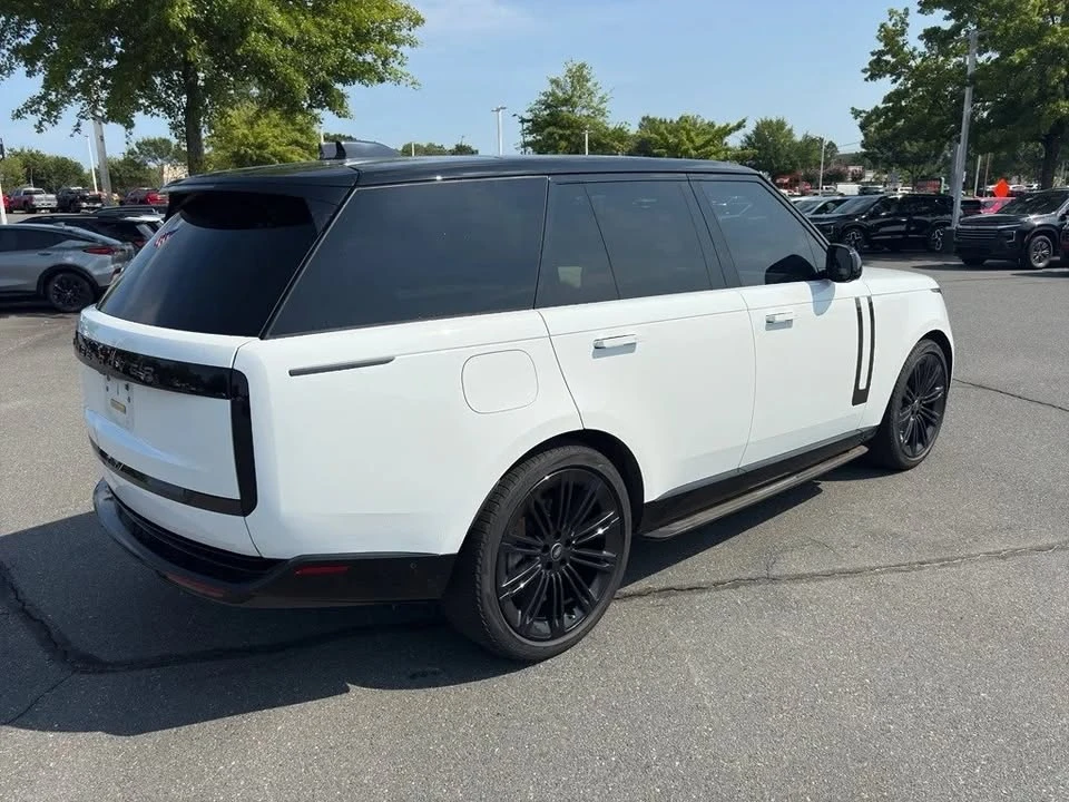 2024 Land Rover Range Rover L460 - Image 7 of 14