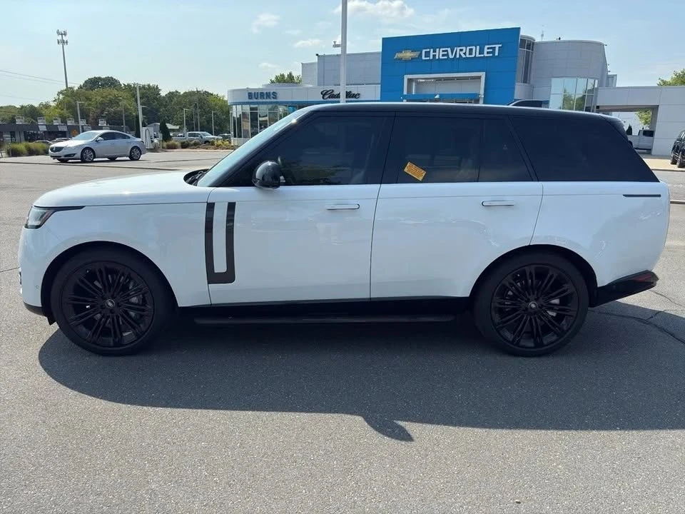2024 Land Rover Range Rover L460 - Image 4 of 14