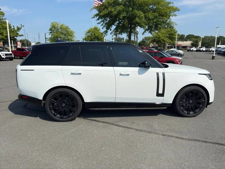 2024 Land Rover Range Rover L460 - Image 8 of 14