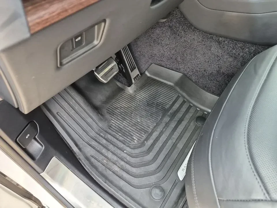 2024 Land Rover Range Rover L460 - Image 11 of 20