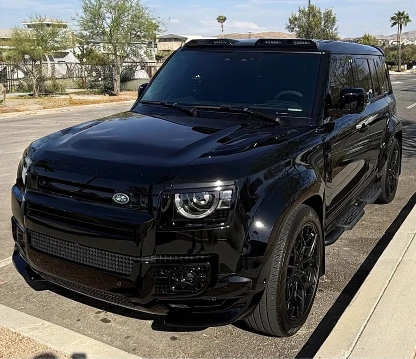 2024 Land Rover Defender V8 - Image 7 of 9