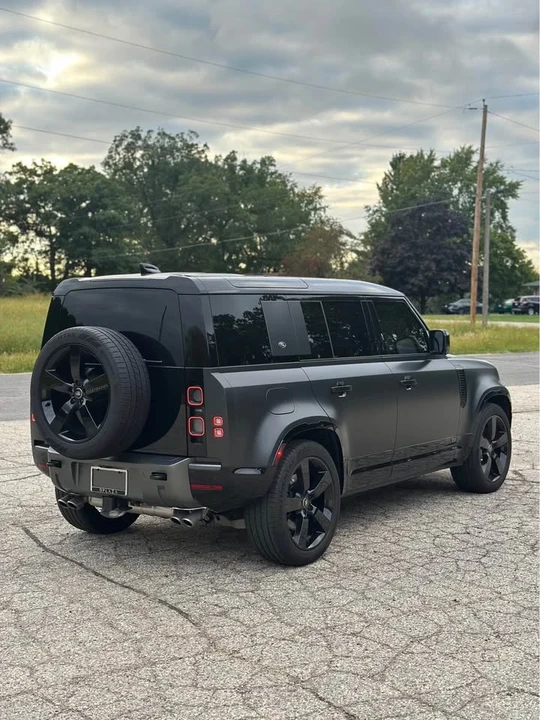 2024 Land Rover Defender L663 - Image 3 of 14