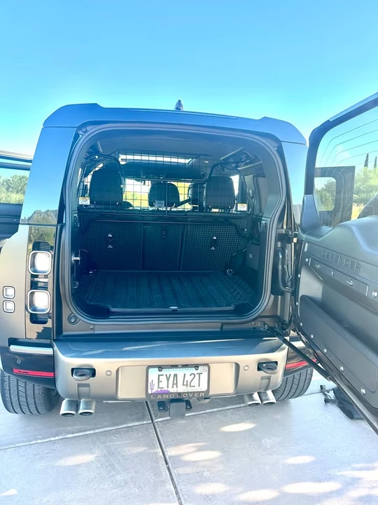 2024 Land Rover Defender V8 - Image 11 of 19