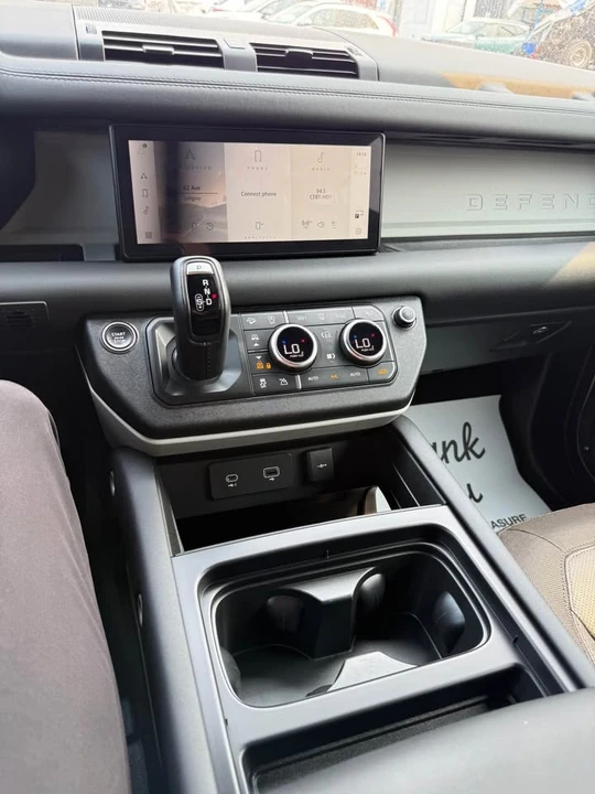 2024 Land Rover Defender L663 - Image 16 of 16