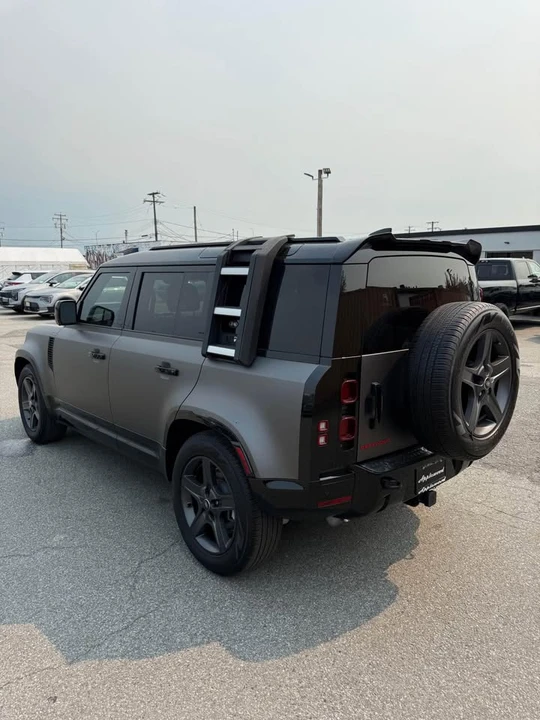 2024 Land Rover Defender L663 - Image 3 of 16