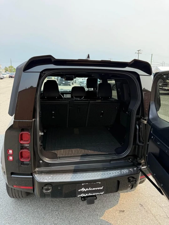 2024 Land Rover Defender L663 - Image 7 of 16
