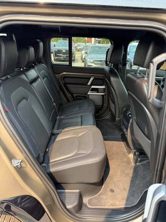 2024 Land Rover Defender L663 - Image 10 of 16