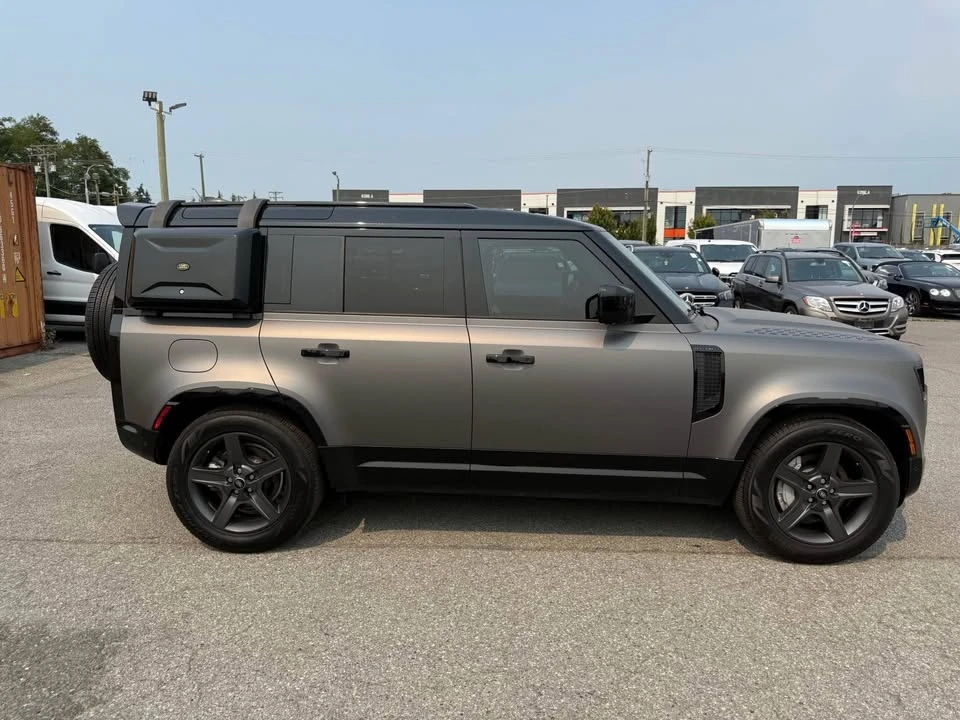 2024 Land Rover Defender L663 - Image 5 of 16