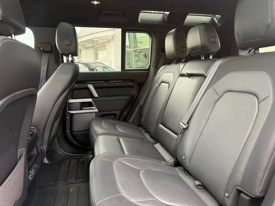 2024 Land Rover Defender L663 - Image 10 of 18