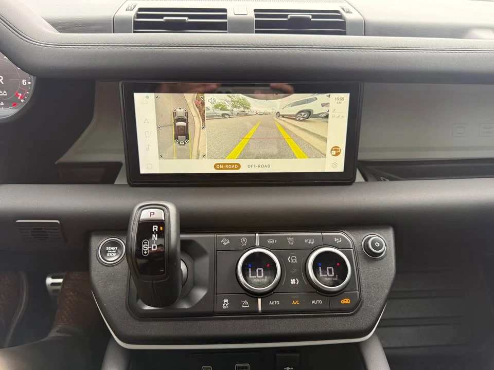 2024 Land Rover Defender L663 - Image 17 of 18