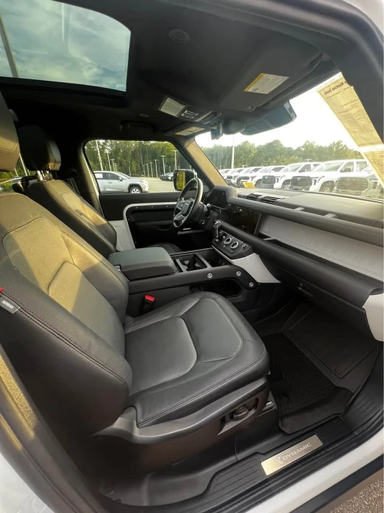 2024 Land Rover Defender L663 - Image 4 of 9