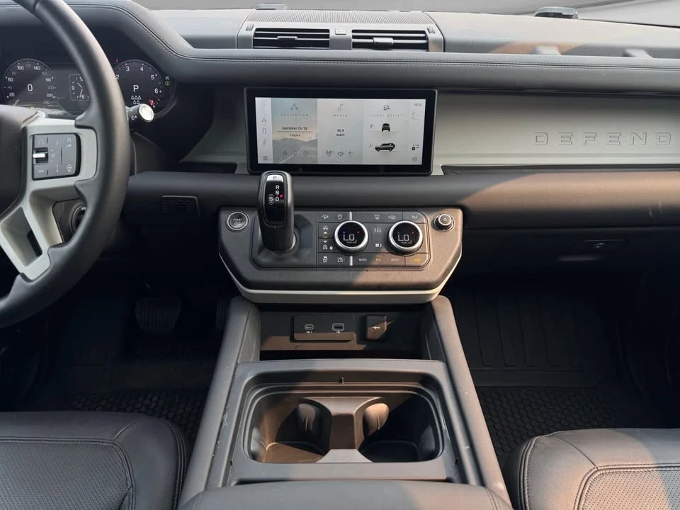 2024 Land Rover Defender L663 - Image 13 of 20