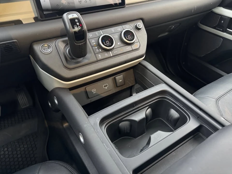 2024 Land Rover Defender L663 - Image 15 of 20