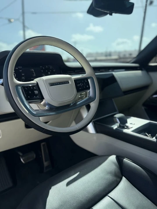 2024 Land Rover Range Rover L460 - Image 6 of 10