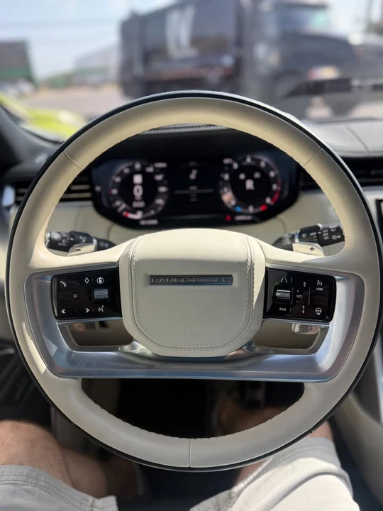 2024 Land Rover Range Rover L460 - Image 8 of 10