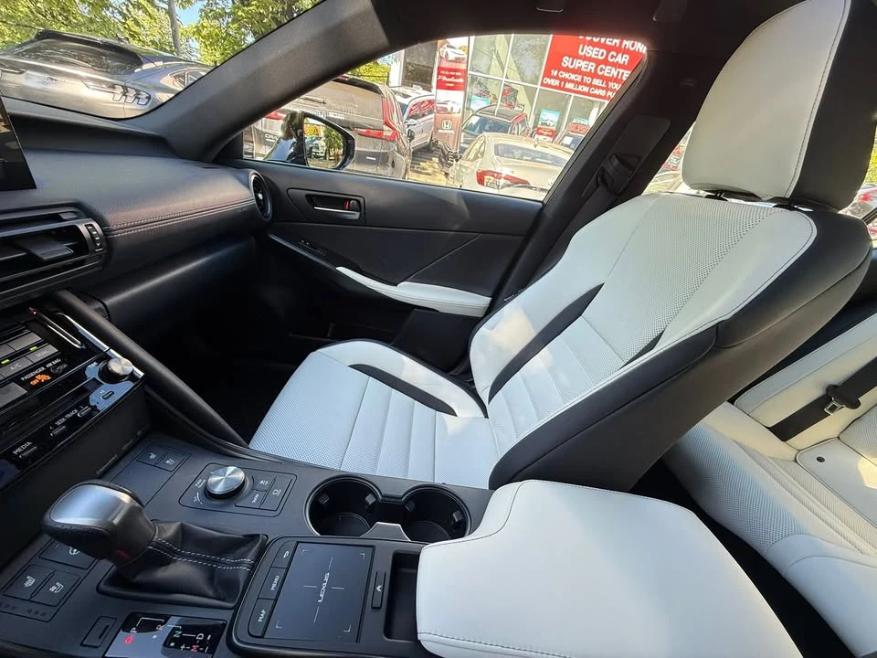 2024 Lexus IS 3rd Gen - Image 16 of 17