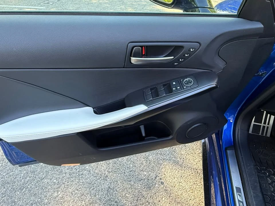 2024 Lexus IS 3rd Gen - Image 3 of 17