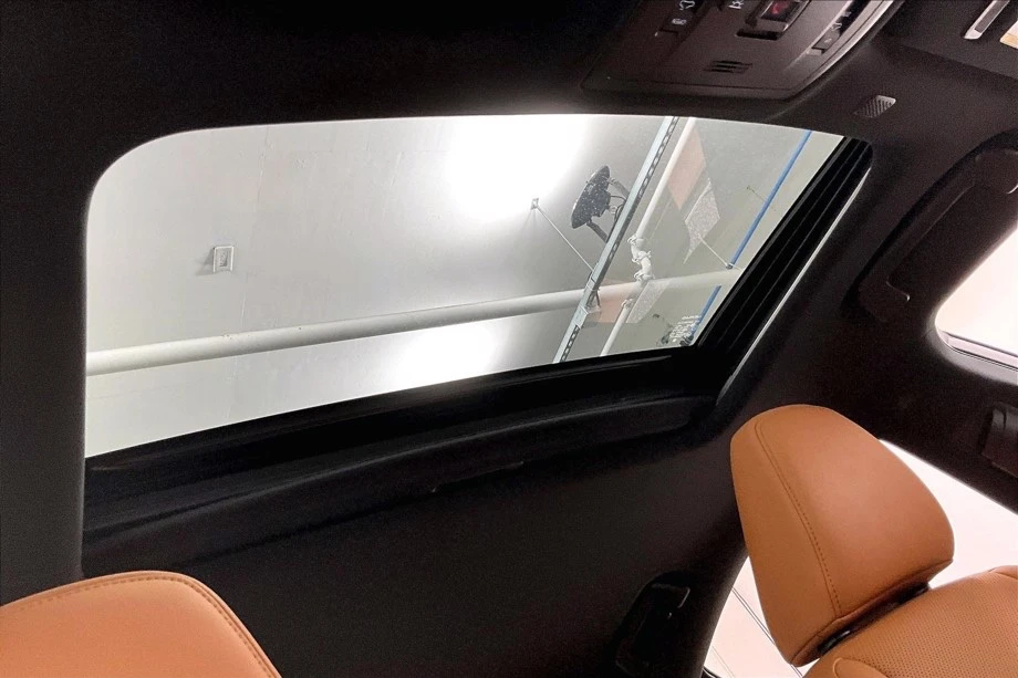 2024 Lexus IS 3rd Gen - Image 10 of 17