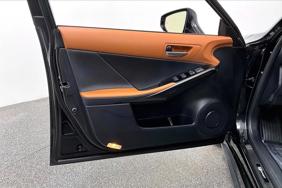 2024 Lexus IS 3rd Gen - Image 8 of 17