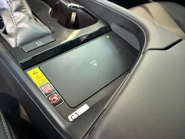 2024 Lexus ES 7th Gen - Image 28 of 31