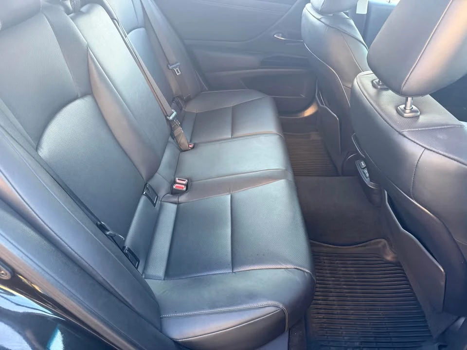 2024 Lexus ES 7th Gen - Image 13 of 20
