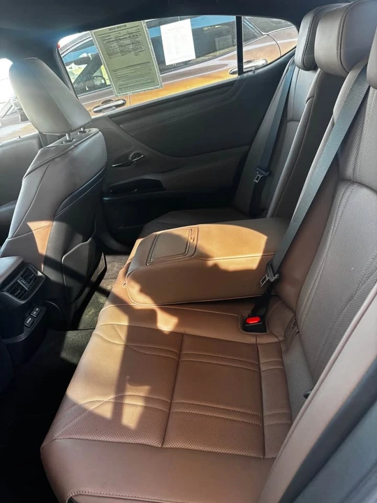 2024 Lexus ES 7th Gen - Image 3 of 6