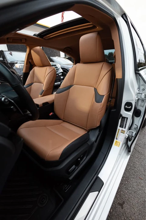 2024 Lexus ES 7th Gen - Image 8 of 11