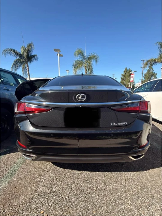 2024 Lexus ES 7th Gen - Image 4 of 4