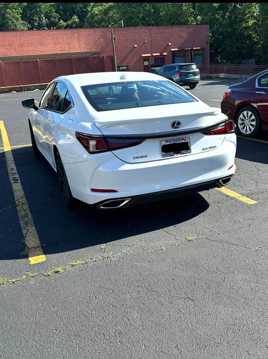 2024 Lexus ES 7th Gen - Image 3 of 5
