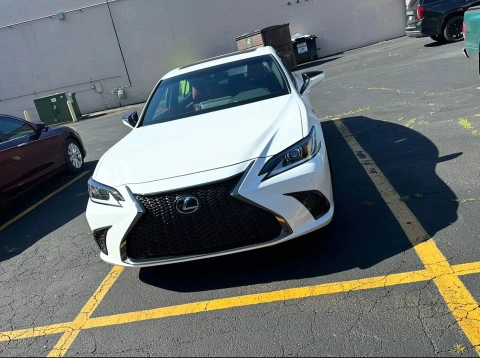 2024 Lexus ES 7th Gen - Image 5 of 5