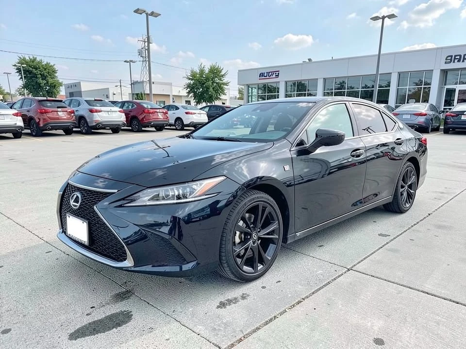 2024 Lexus ES 7th Gen - Image 2 of 12