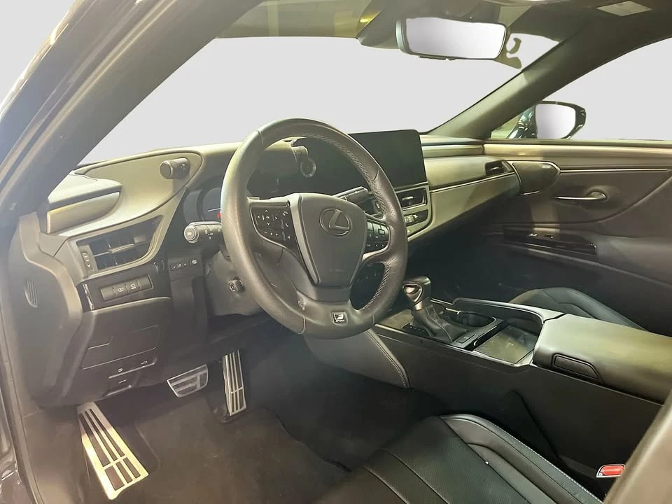 2024 Lexus ES 7th Gen - Image 6 of 12
