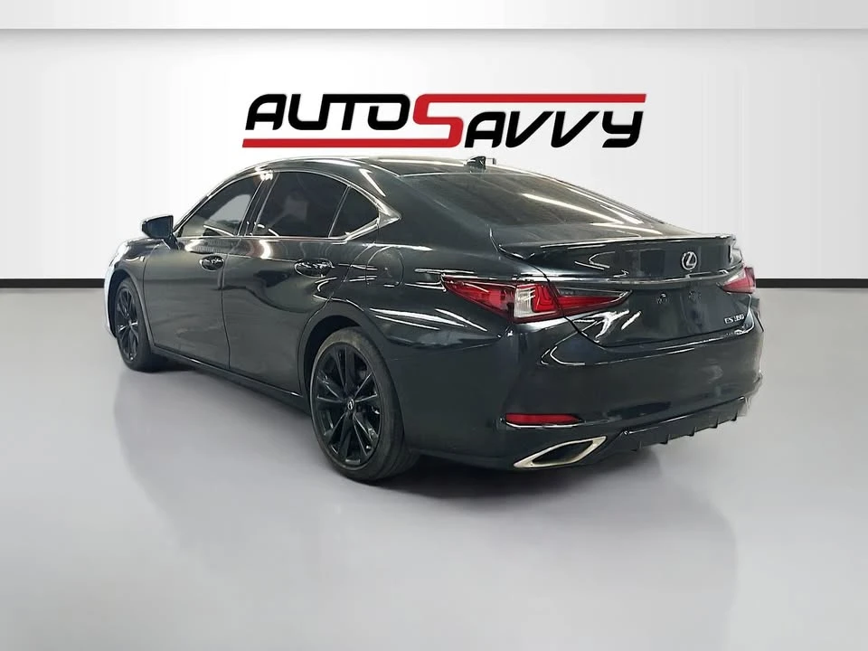 2024 Lexus ES 7th Gen - Image 5 of 20