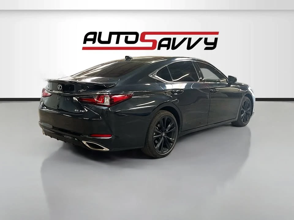 2024 Lexus ES 7th Gen - Image 7 of 20