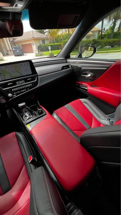2024 Lexus ES 7th Gen - Image 18 of 19