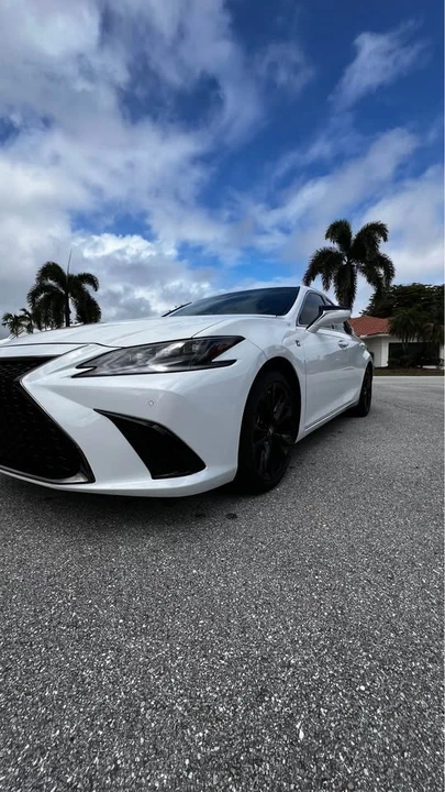 2024 Lexus ES 7th Gen - Image 2 of 19