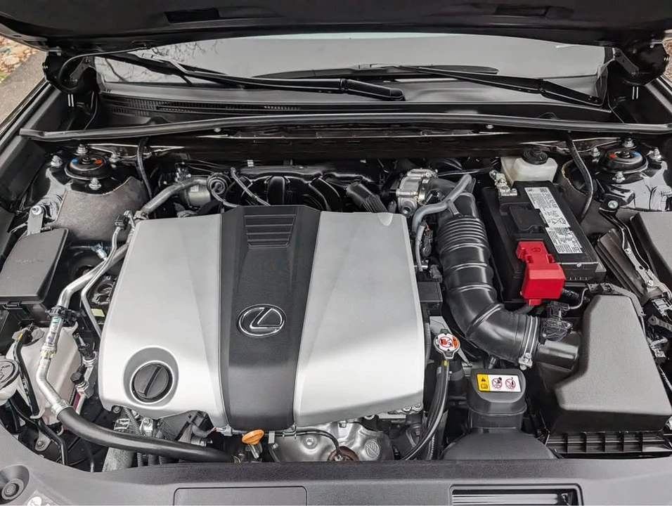 2024 Lexus ES 7th Gen - Image 7 of 20