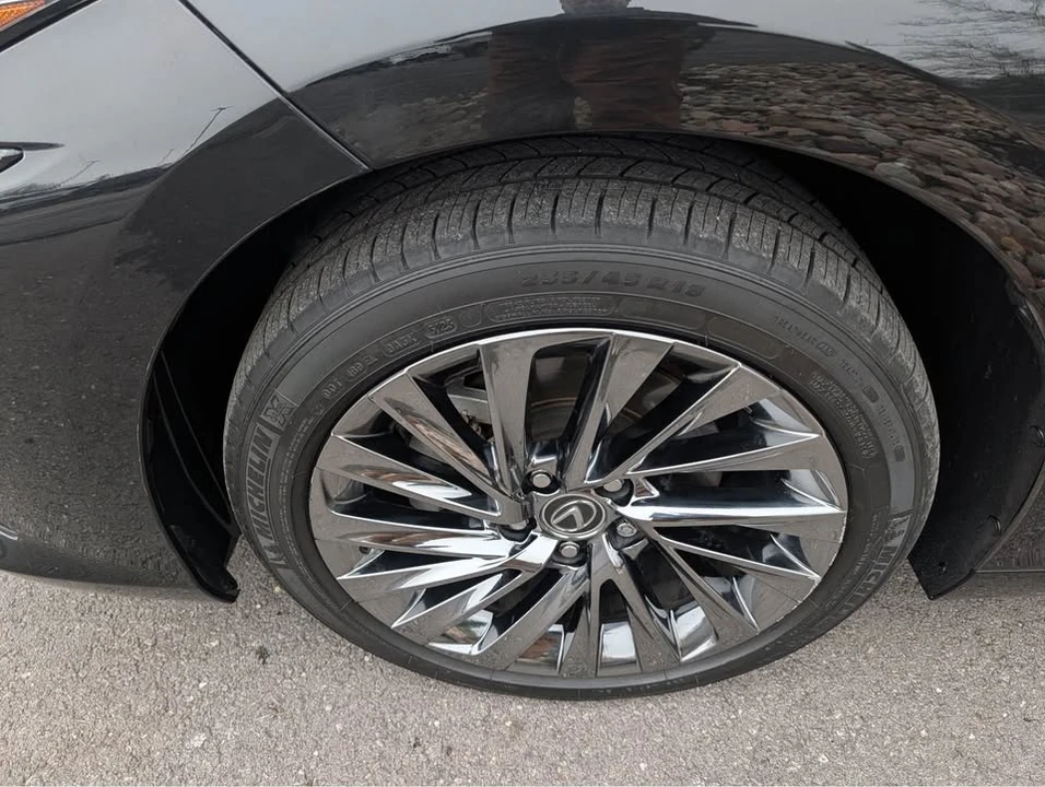 2024 Lexus ES 7th Gen - Image 6 of 20