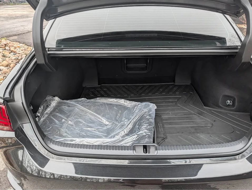 2024 Lexus ES 7th Gen - Image 9 of 20